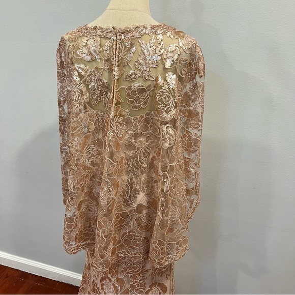 TADASHI SHOJI Peddle Gold Dorine Sequin Embroidered Cape Gown - Reemoly - Picture 13 of 17